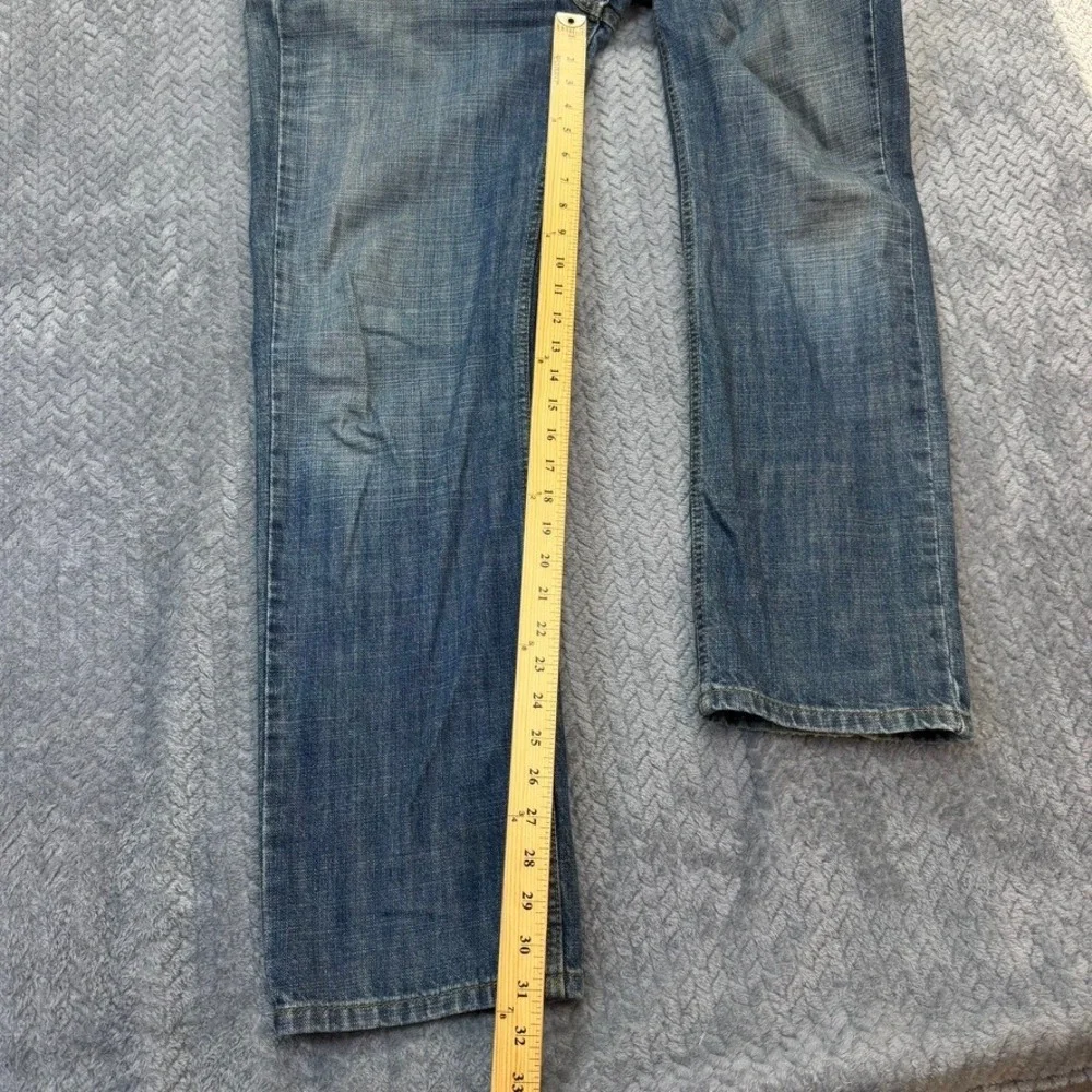 Levi's 514 Jeans Mens 33x31 Blue Straight Fit Denim Pants 00514-0563